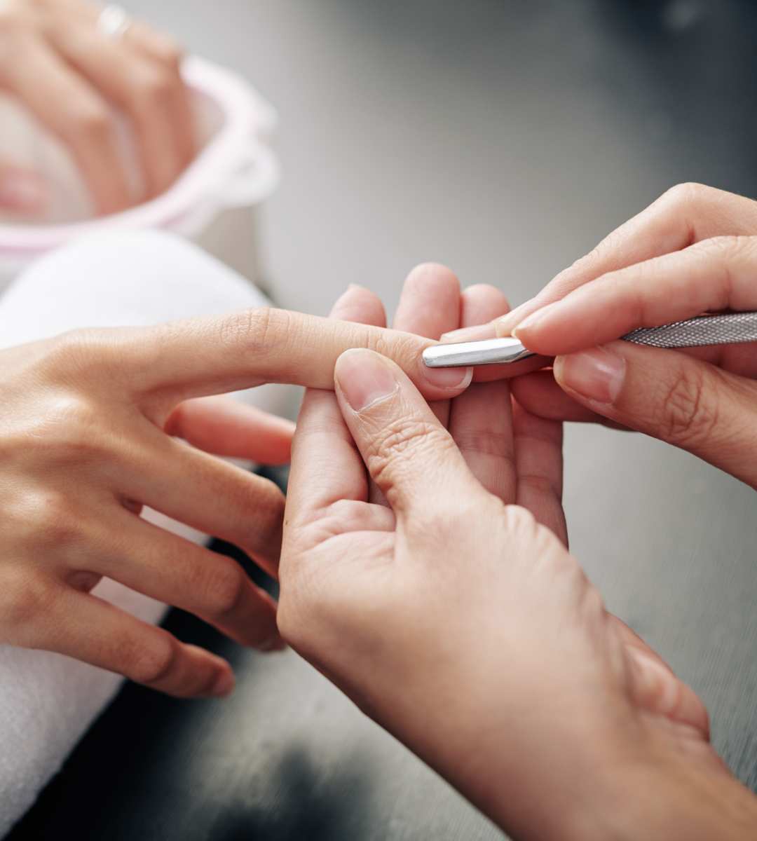 Nail Tech Nightmares: Overcoming Common Challenges for Beginner Nail Technicians